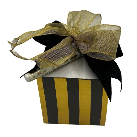 NEW Lady Jayne Ltd Writer's Block Paper Cube Gift‎ Set 600 Sheets Gold Black Bow - Picture 1 of 7